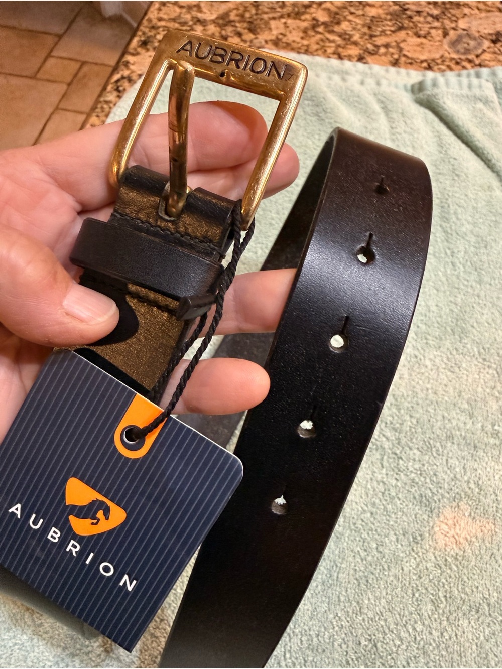 Aubrion NEWw/ tags Black Leather Belt with Brass Buckle 27.5 inches 70 cm